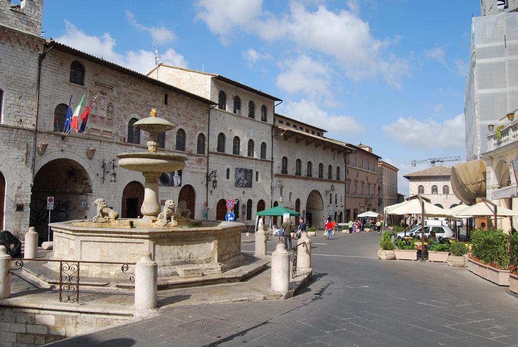 Albergo La Rocca Asís Exterior foto