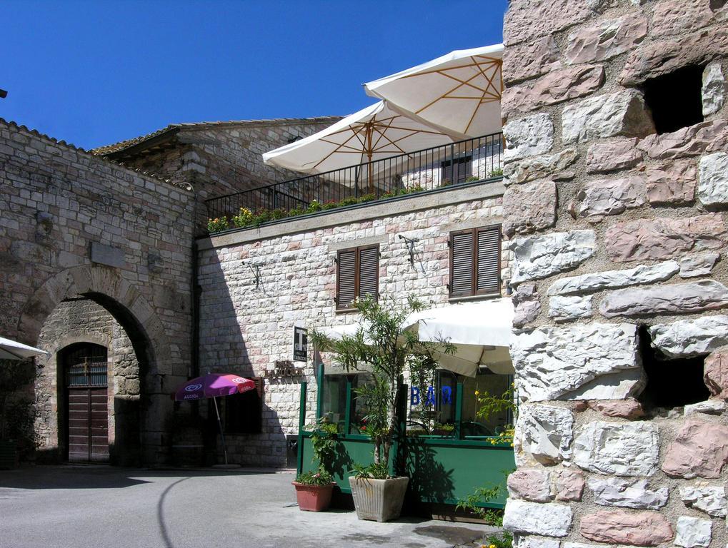 Albergo La Rocca Asís Exterior foto